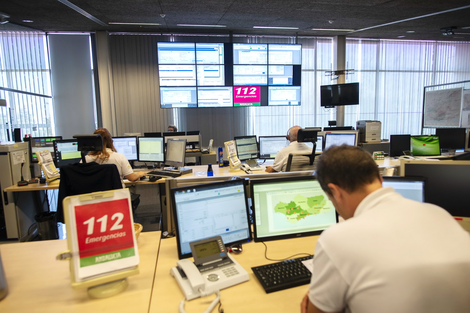 El 112 gestiona mil incidencias en Granada durante la primera ‘Operación Salida’